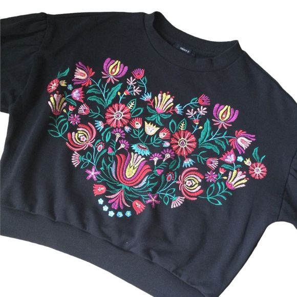 Forever 21 Sweaters - FOREVER 21 Embroidered Sweater Pullover Size L